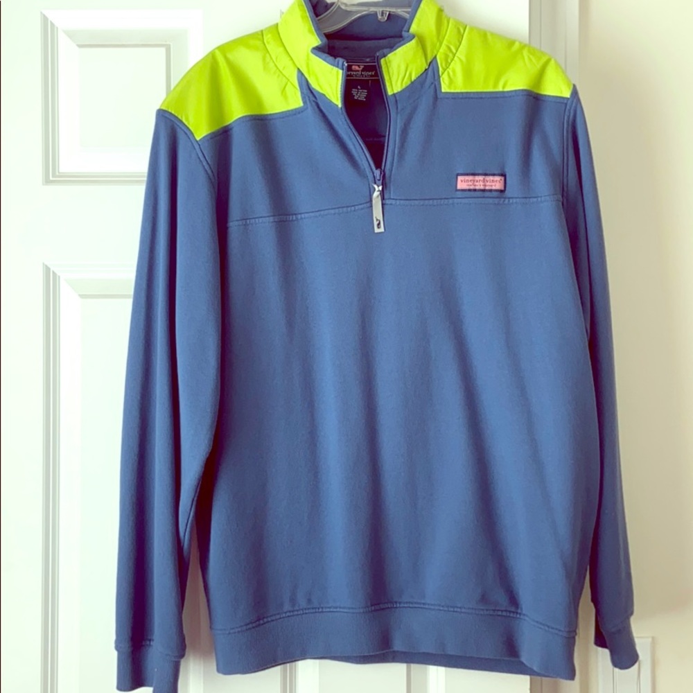 Vineyard Vines sweatshirt Size L